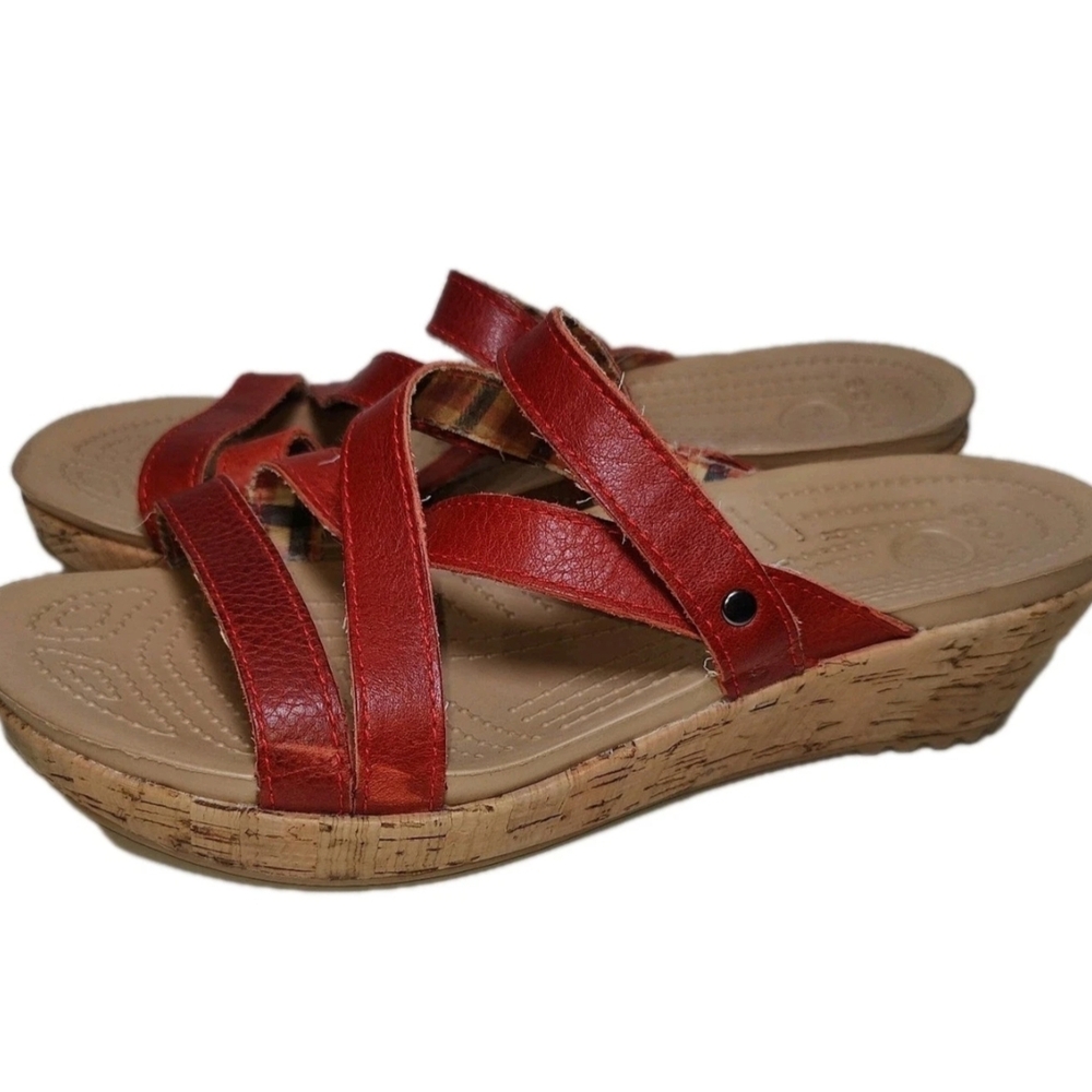 Crocs A-Leigh Sandal Womens Size 8 Red Leather Cork Mini Wedge Platform Boho